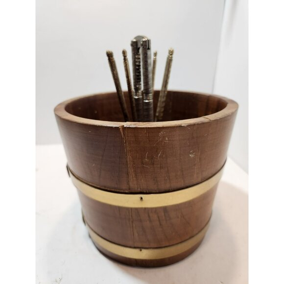 Vintage Basketville Putney Vermont Walnut Barrel and Nutcracker Pick Set - Picture 9 of 13